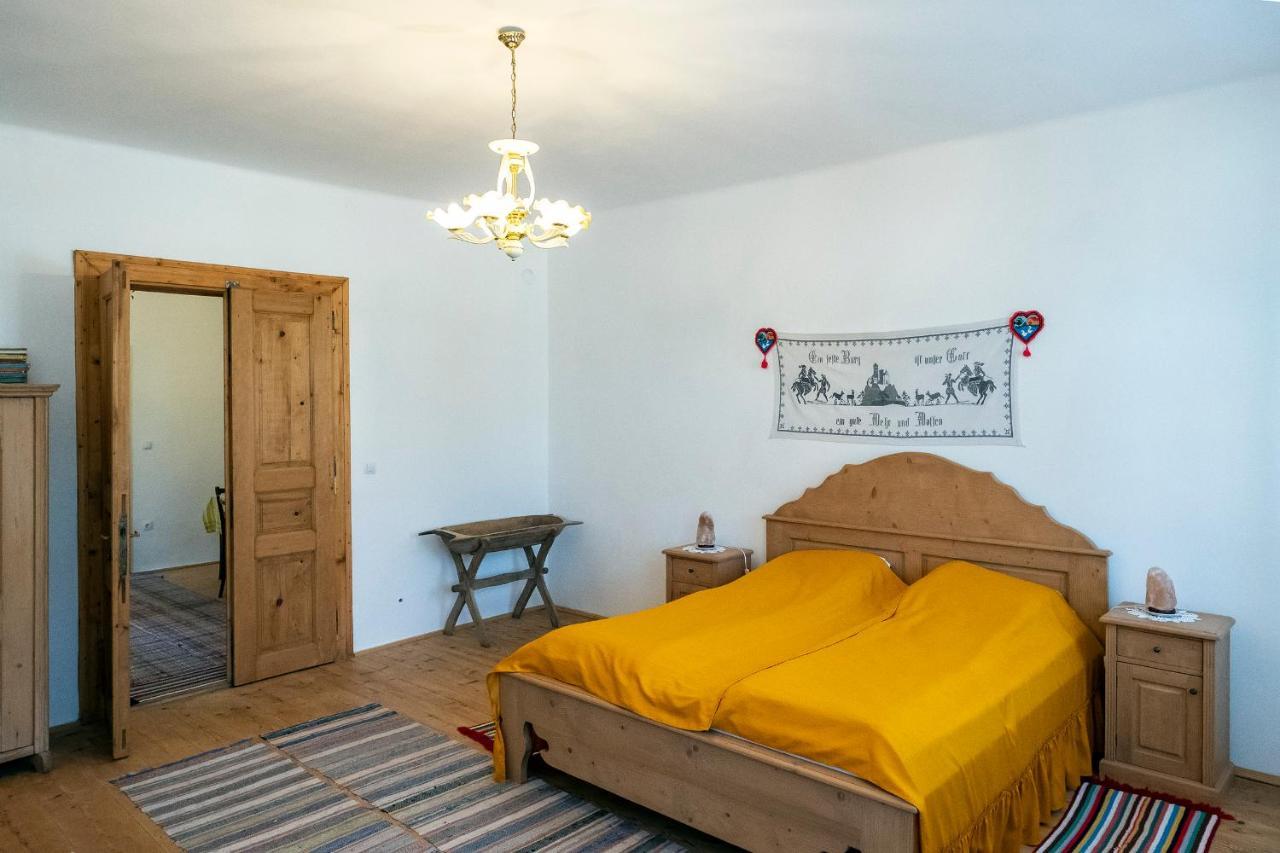 Villa Rihuini Eco Wine House Transylvania Richisu Bagian luar foto